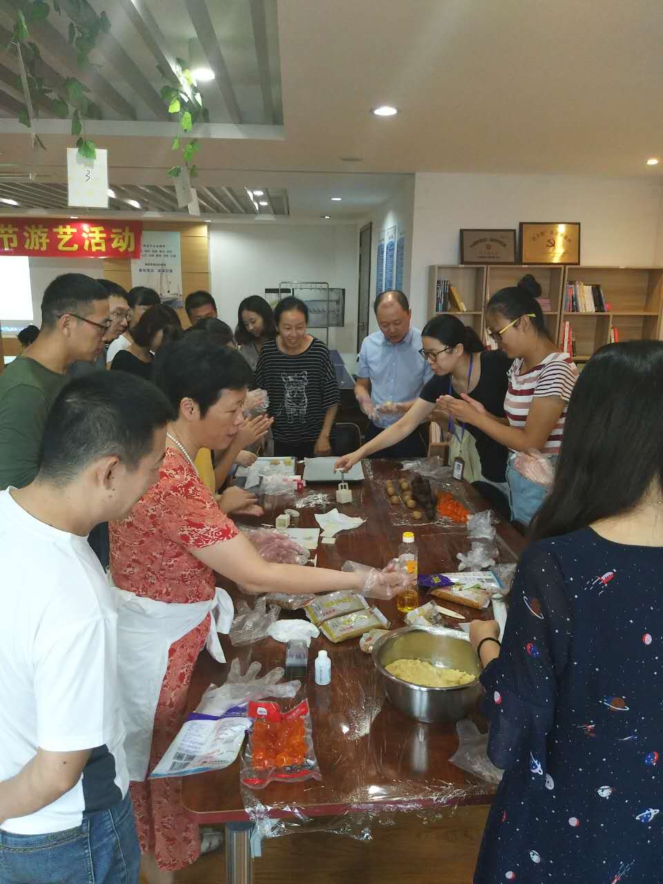 港澳六宝典全年资料